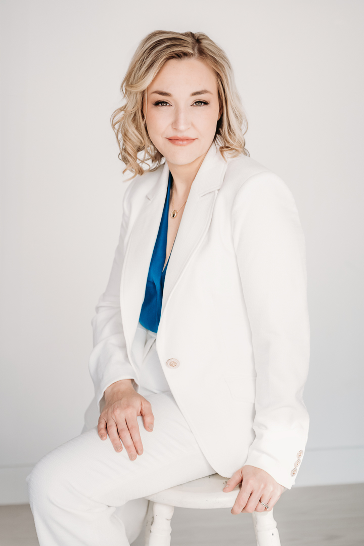 realtor modern headshot